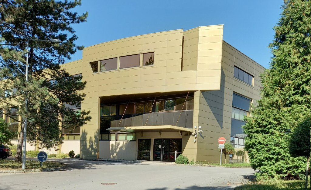 BUREAU A VENDRE - BESANCON - 1543 m2 divisibles  partir de 25.25 m2 - 1538,23€ /m<sup>2</sup>