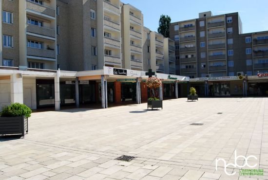 LOCAL COMMERCIAL A VENDRE - VARENNES VAUZELLES - 523 m2 divisibles  partir de 88 m2 - RÉALISÉ