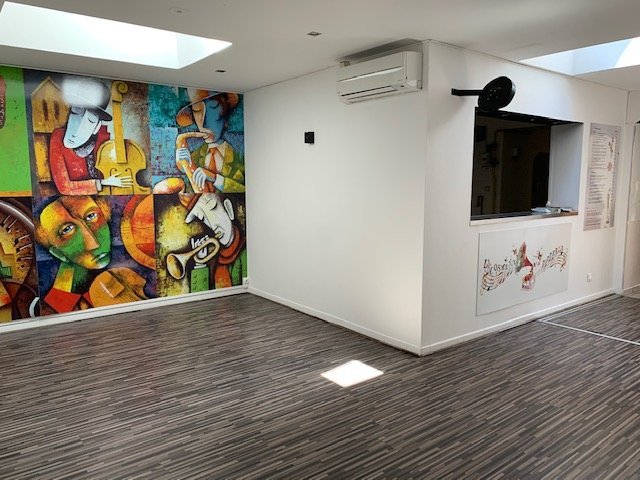 LOCAL COMMERCIAL A VENDRE - CHALON SUR SAONE - 95 m2 - 130000€ 