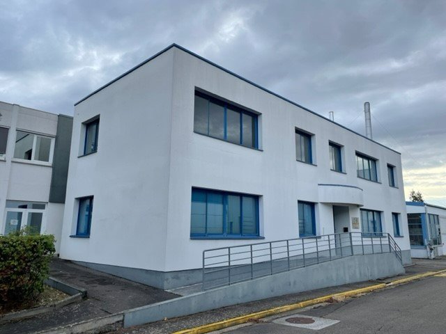 BUREAU A LOUER - LONGVIC - 1914 m2 divisibles  partir de 720 m2 - 13667€ HC et HT par mois