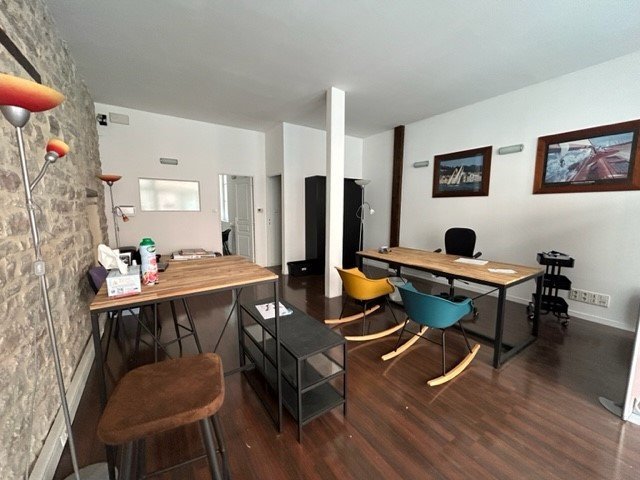 LOCAL COMMERCIAL A VENDRE - CHALON SUR SAONE - 49 m2 - 64000€ 