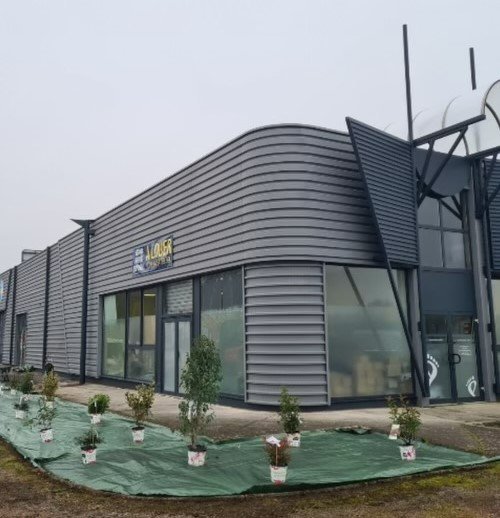 LOCAL COMMERCIAL A LOUER - ST REMY - 360 m2 - 3600€ HC et HT par mois