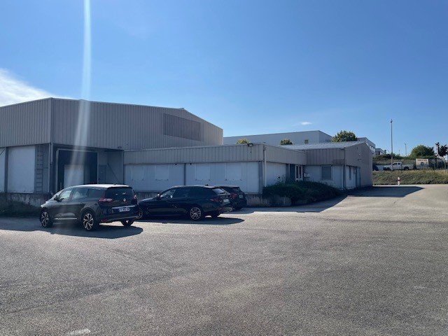 LOCAL D ACTIVITE A LOUER - CHEVIGNY ST SAUVEUR - 1551 m2 divisibles  partir de 711 m2 - 8500€ HC et HT par mois