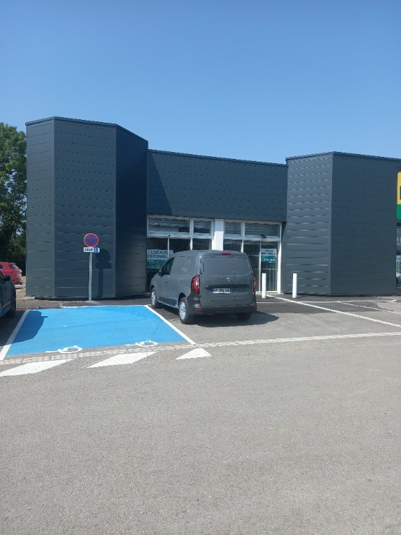 LOCAL COMMERCIAL A LOUER - CHOISEY - 380 m2 - 2850€ HC et HT par mois