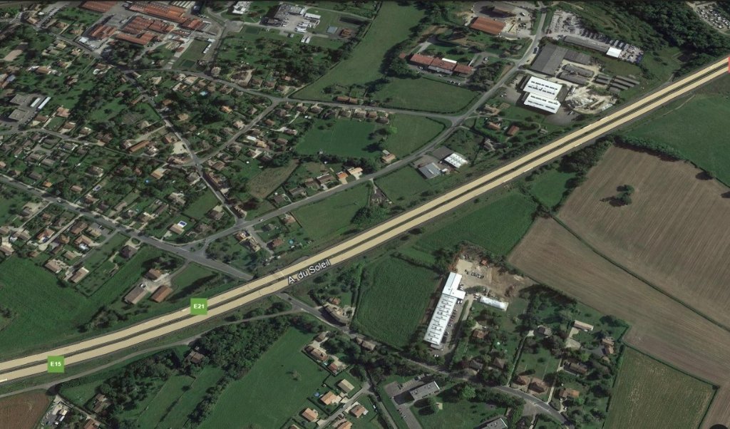 TERRAIN A VENDRE - TOURNUS - 6586 m2 - 230510€ 