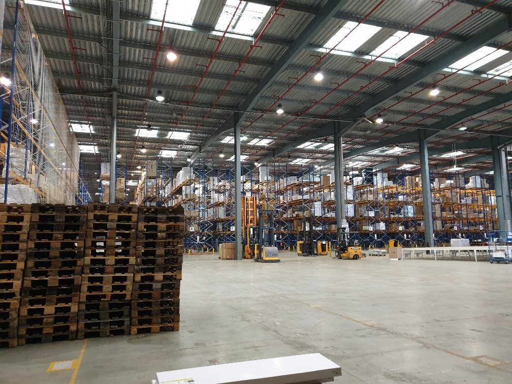 LOCAL D ACTIVITE A LOUER - VARENNES LE GRAND - 12045 m2 - 50138€ HC et HT par mois