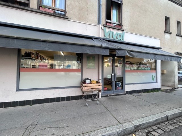 LOCAL COMMERCIAL A VENDRE - CHALON SUR SAONE - 210 m2 - 175000€ 