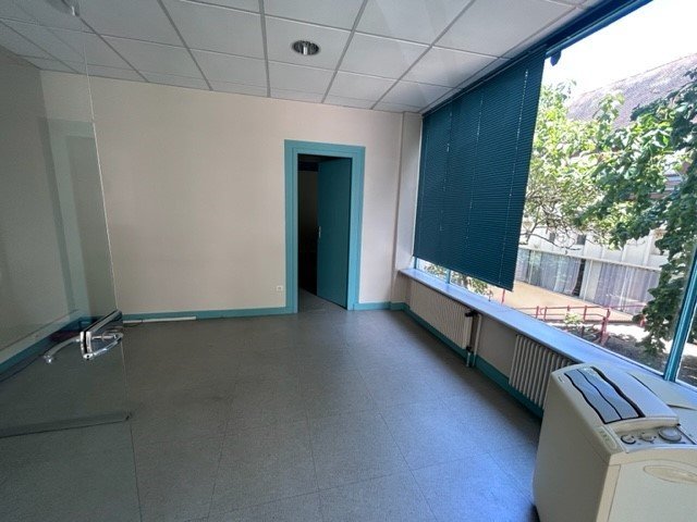 BUREAU A LOUER - LE CREUSOT - 90 m2 - 600€ HC par mois