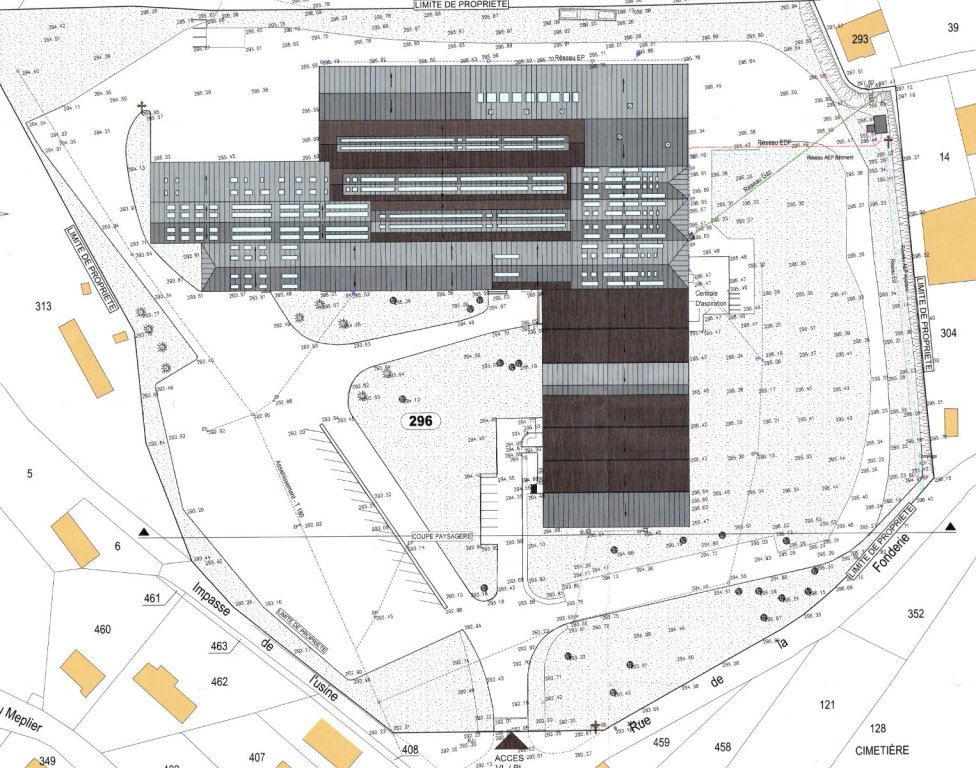 LOCAL D ACTIVITE A LOUER - BLANZY - 1735 m2 - 1�735�&euro; HC et HT par mois