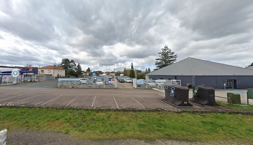 TERRAIN A VENDRE - LUX - 4661 m2 - 480000€ 