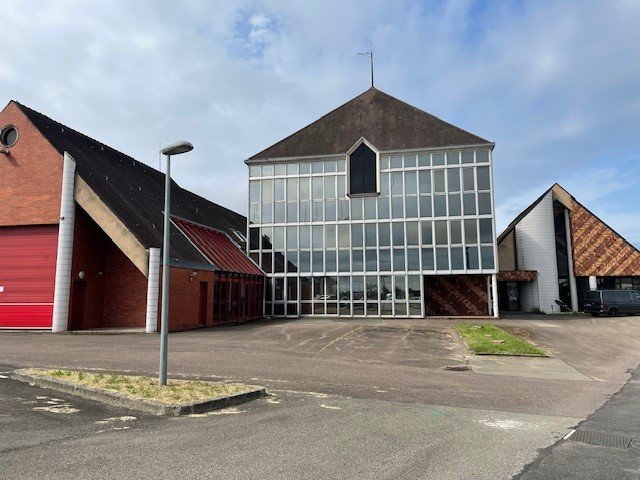 LOCAL COMMERCIAL A LOUER - MONTCEAU LES MINES - 236.38 m2 - 1773€ HC et HT par mois