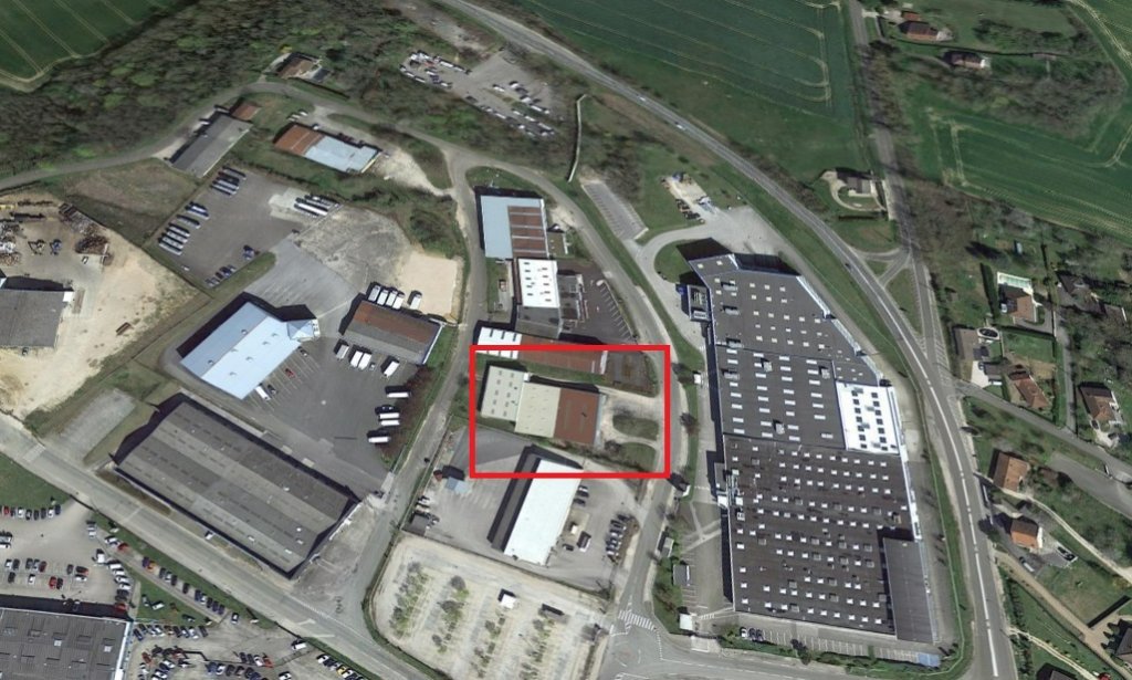 LOCAL D ACTIVITE A LOUER - DOLE - 1128 m2 - 4500€ HC et HT par mois