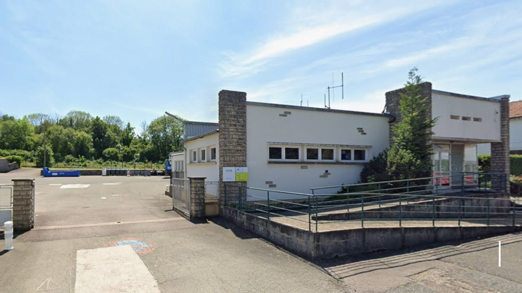 ENSEMBLE IMMOBILIER A USAGE MIXTE A VENDRE - LURE - 1024.5 m2 - 416000€ 