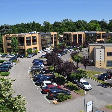 Business Park Lyon Monts d Or A LOUER - ST DIDIER AU MONT D OR - 500 m2 divisibles  partir de 200 m2 - 6062€ HC et HT par mois