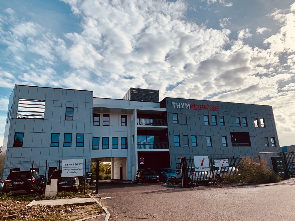 BUREAUX EN RDC A LOUER - VENISSIEUX - 105.35 m2 - 1141€ HC par mois