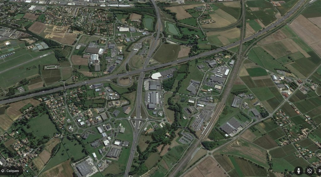 TERRAIN A VENDRE - MACON - 9679 m2 - 600000€ 