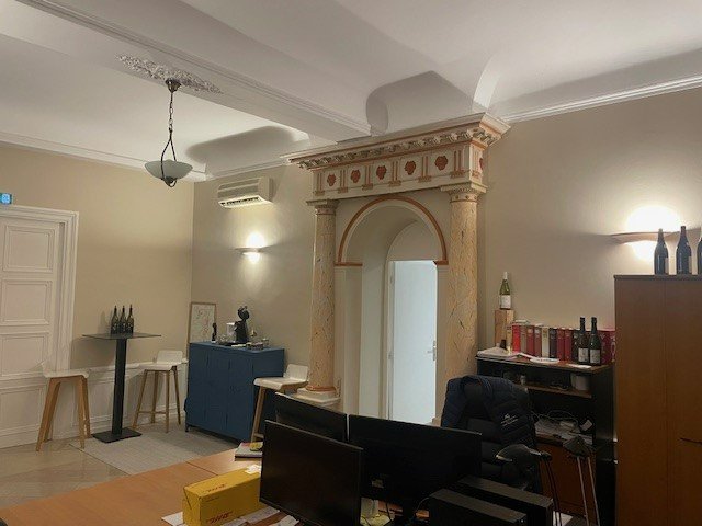 BUREAU A LOUER - BEAUNE - 125 m2 - 2500€ HC et HT par mois