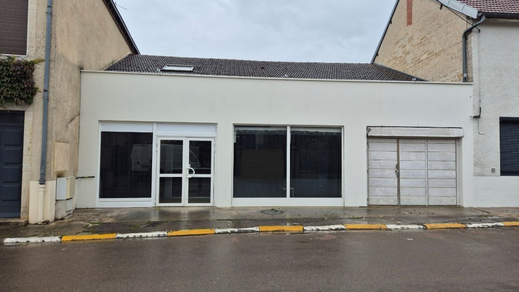 LOCAL COMMERCIAL A LOUER - ARC SUR TILLE - 130 m2 - 1500€ HC et HT par mois