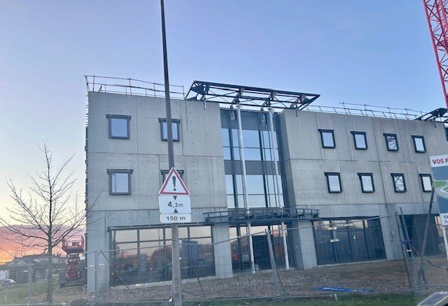 Cellule commerciale NEUF A VENDRE - CHATENOY LE ROYAL - 506 m2 - 1249820€ 