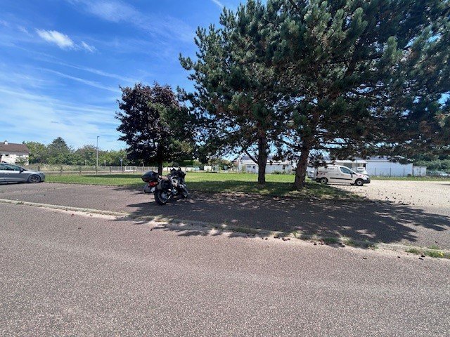 BUREAU A LOUER - CRISSEY - 175 m2 - 450€ HC et HT par mois