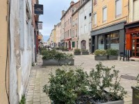 LOCAL COMMERCIAL A LOUER - CHALON SUR SAONE - 70 m2 - 750 € HC et HT par mois