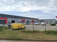 LOCAL D ACTIVITE A LOUER - DAGNEUX - 699 m2 divisibles à partir de 293 m2 - 5 000 € HC et HT par mois