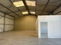 LOCAL D ACTIVITE A LOUER - VARENNES LE GRAND - 300 m2 - 1 500 € HC et HT par mois