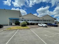 ENSEMBLE IMMOBILIER A USAGE D ACTIVITE A VENDRE - CHAMPFORGEUIL - 7028 m2 - Prix : nous consulter